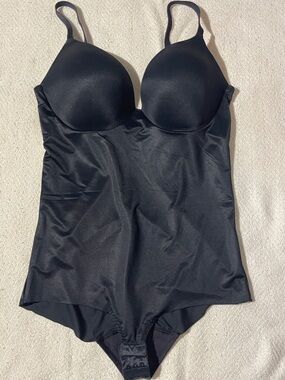 Assets by SPANX Black Sculpting Body Suit